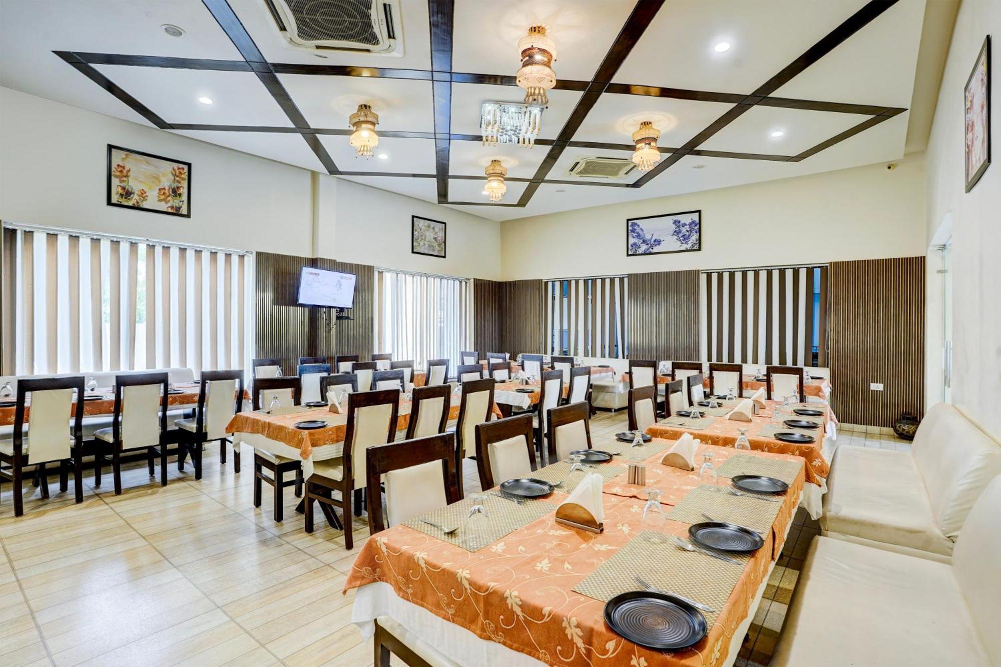 Hotel Amrit Manthan Chittorgarh Buitenkant foto