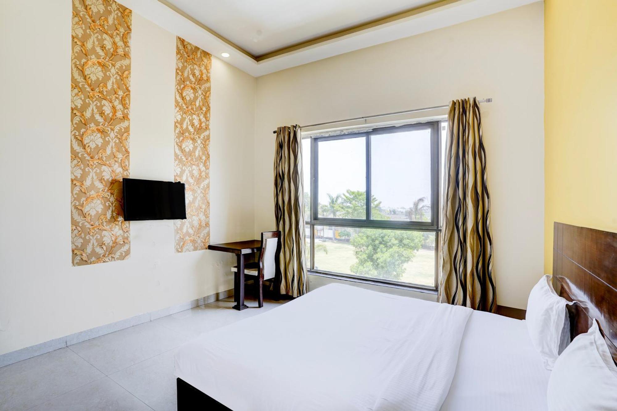 Hotel Amrit Manthan Chittorgarh Buitenkant foto