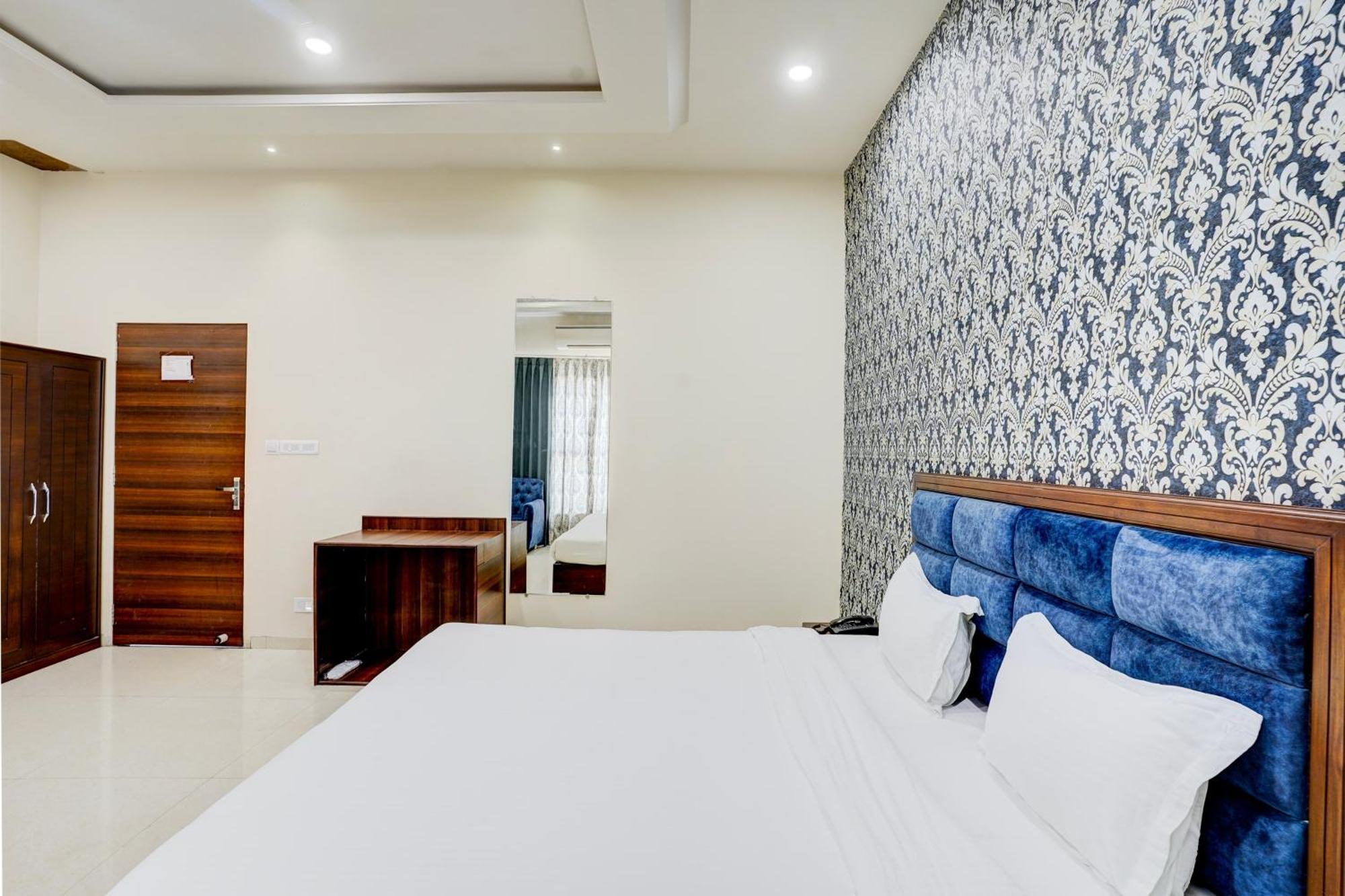 Hotel Amrit Manthan Chittorgarh Buitenkant foto