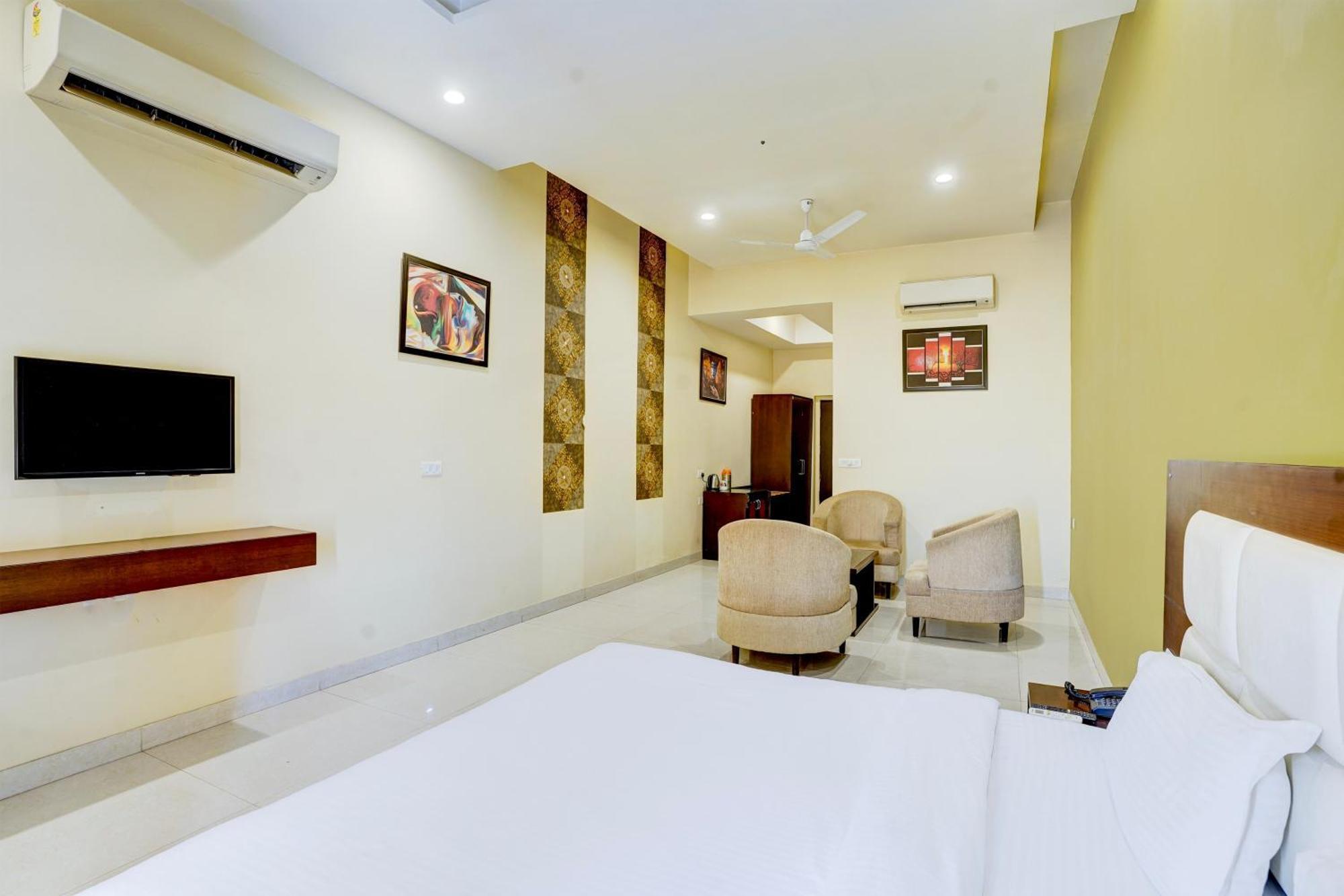 Hotel Amrit Manthan Chittorgarh Buitenkant foto
