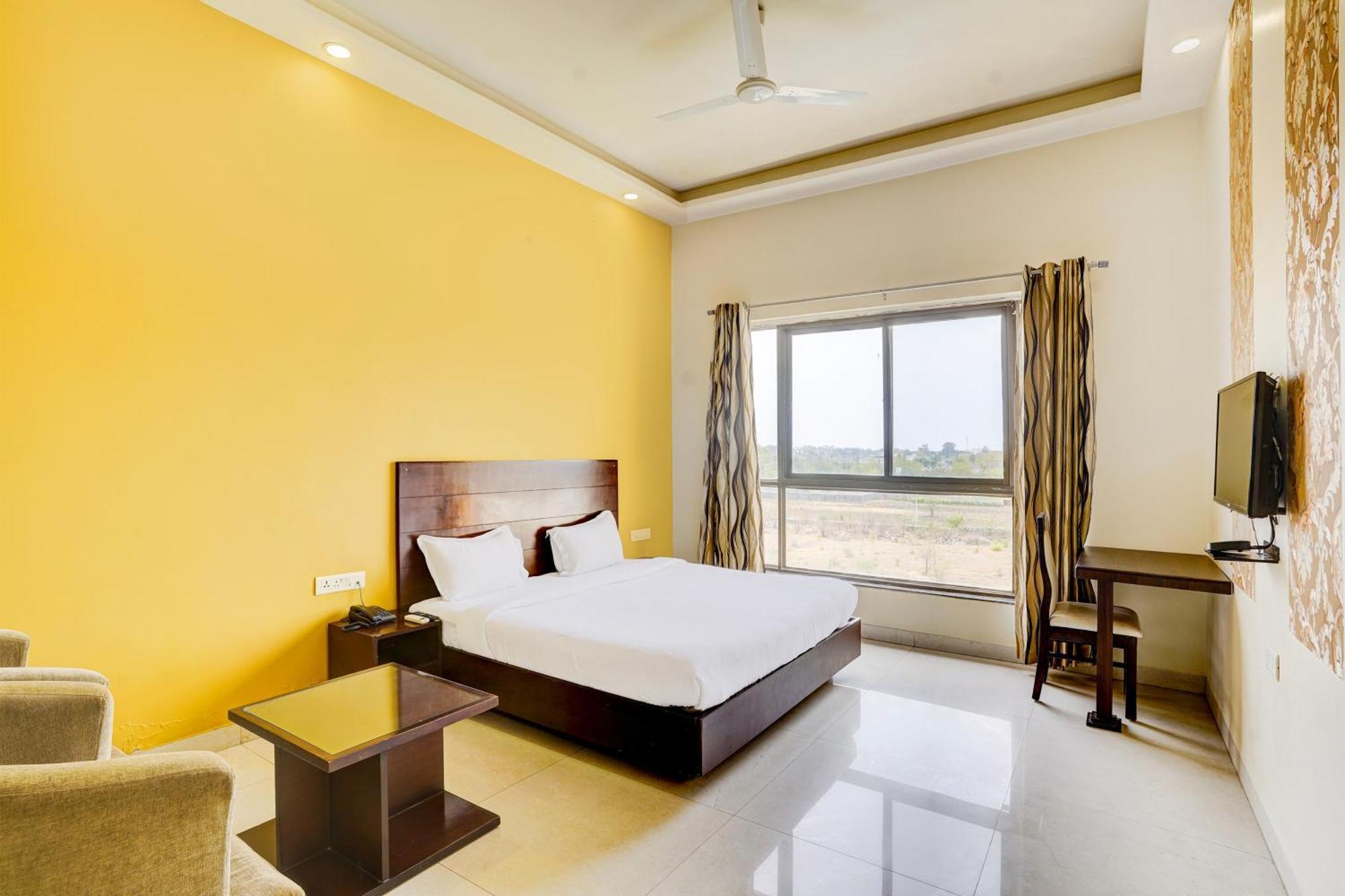 Hotel Amrit Manthan Chittorgarh Buitenkant foto