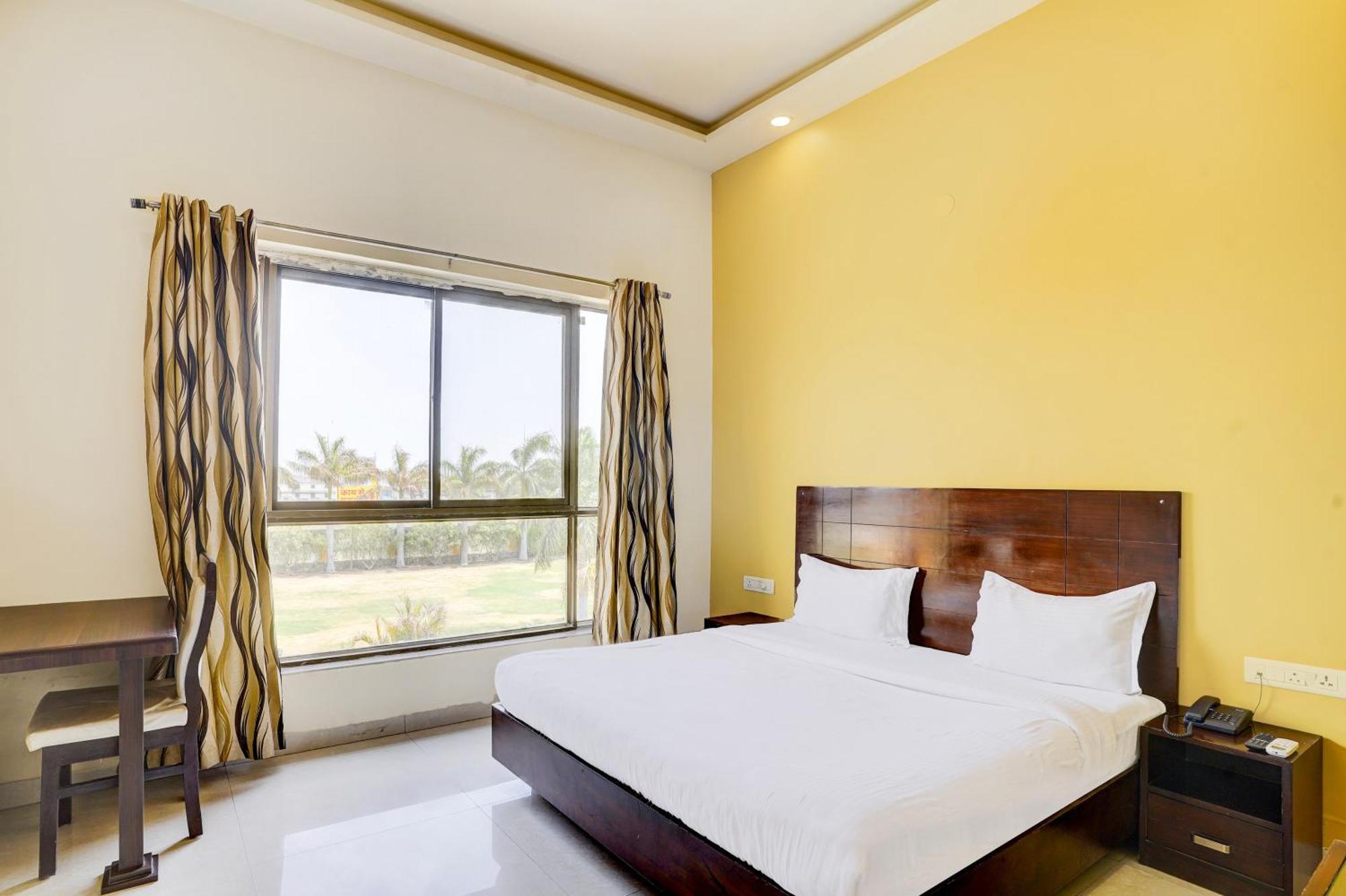 Hotel Amrit Manthan Chittorgarh Buitenkant foto